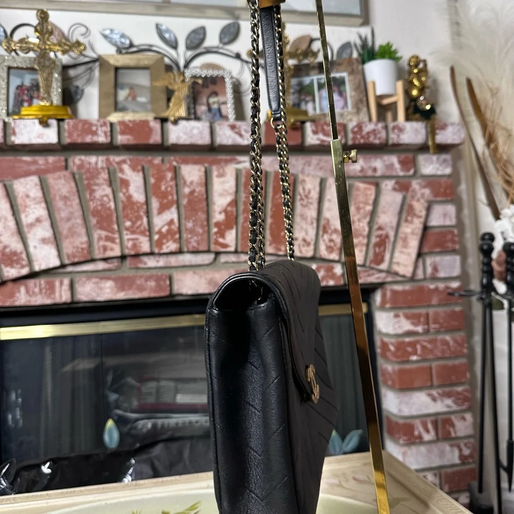 Chanel Chevron Envelope Flap Bag – Black Lambskin – Gold Hardware‎